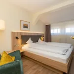 Niedersaechsischer Hof Hotell 4*