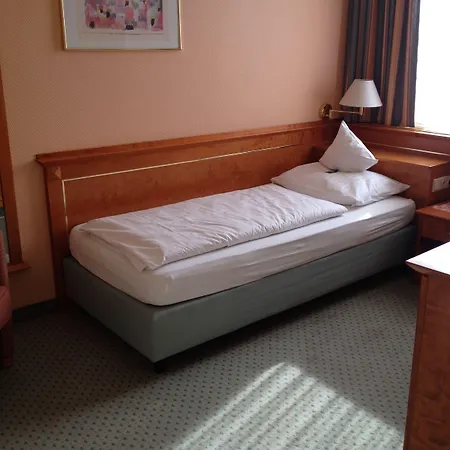 فندق Niedersaechsischer Hof جوسلار